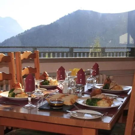 Hotel Hôtel La Vallée Blanche Alpe dʼHuez