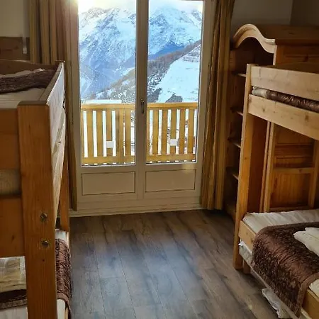 Hotel Hôtel La Vallée Blanche *